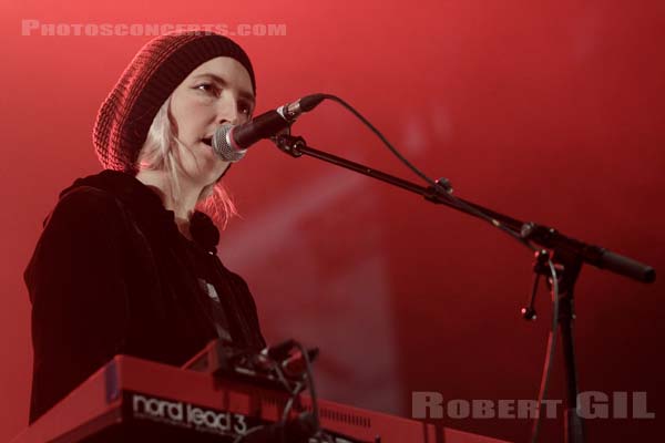 WARPAINT - 2013-11-01 - PARIS - Grande Halle de La Villette - 